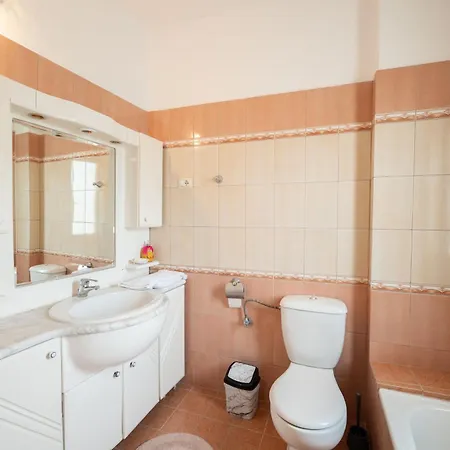 Seaside Serenity Apartment Sarande