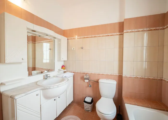 Seaside Serenity Apartamento Sarandë